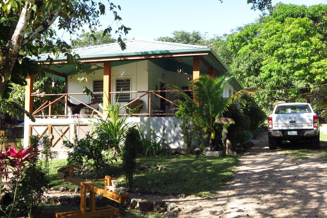 Maya Hill Lodge Black Man Eddy Екстер'єр фото